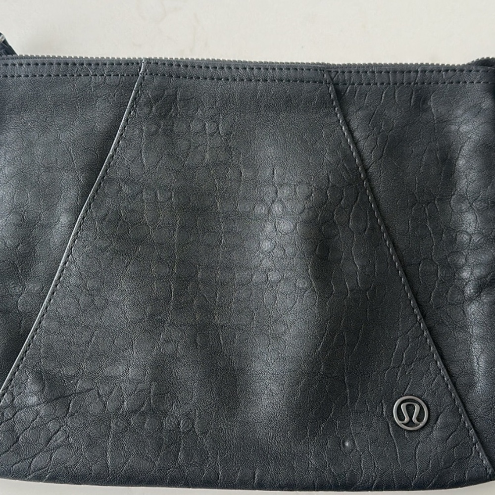Lululemon In The Present Pouch